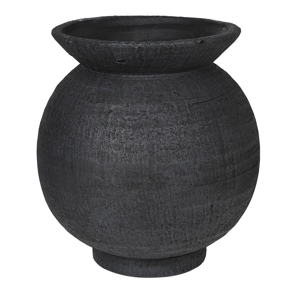 vase
vase styling
distressed vase
modern vase
traditional vase
Black vase
Charcoal vase
terracotta vase
Black terracotta vase
shelf styling
Home decor