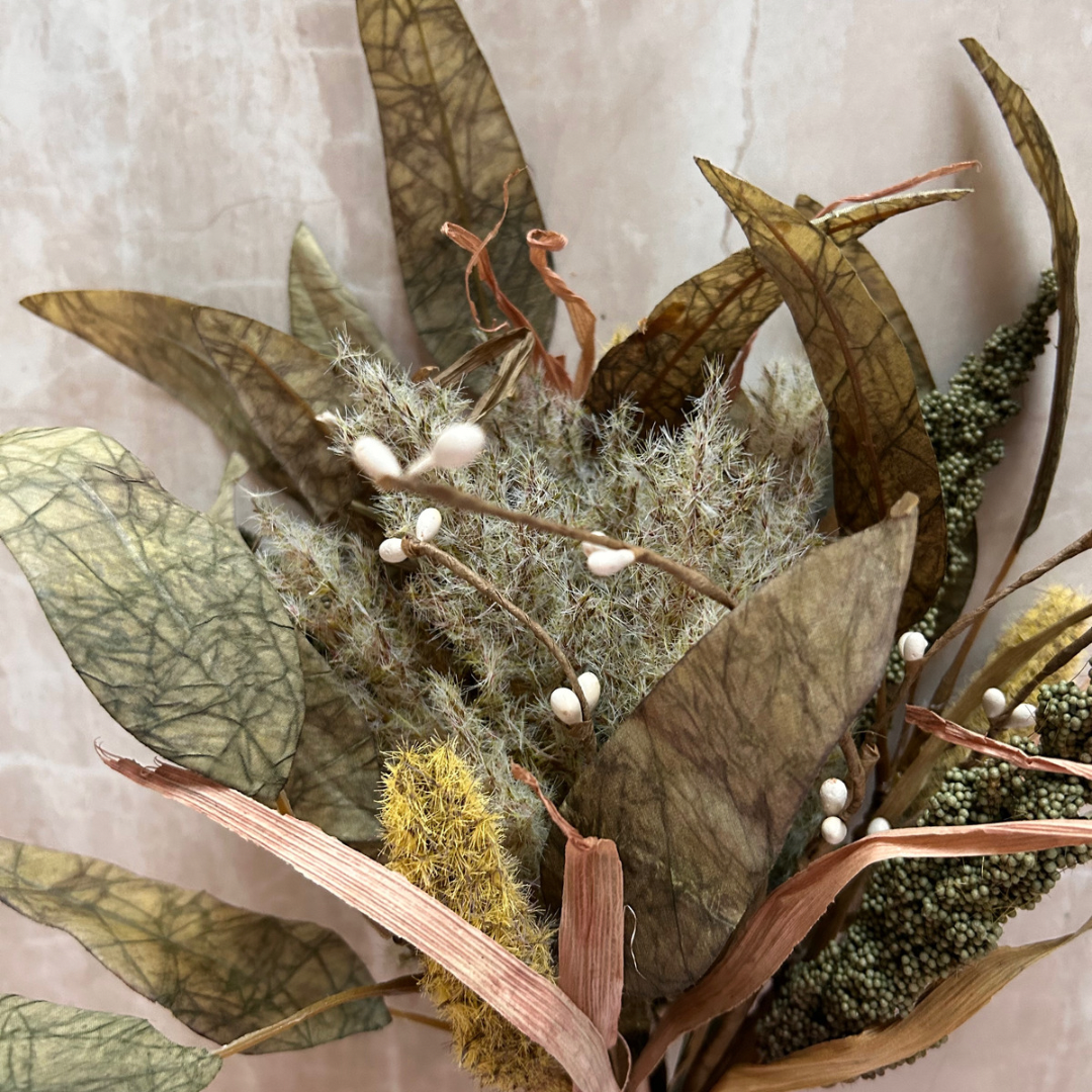 green dried flowers, 35 cm long